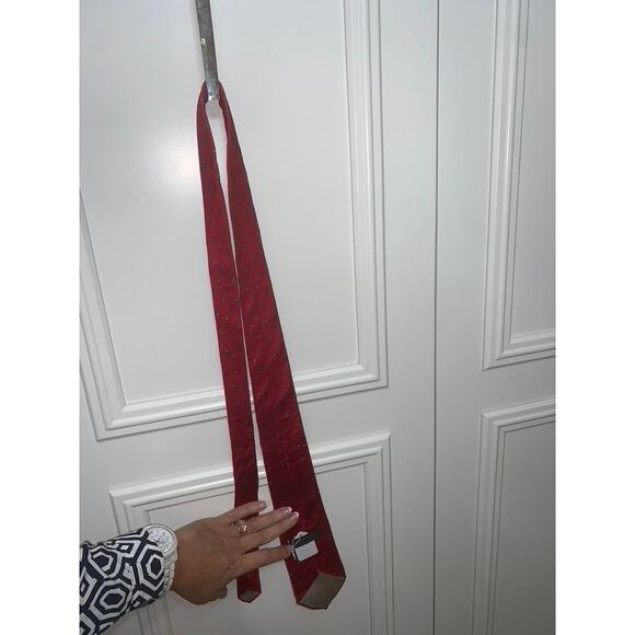 Christian Dior Men's Silk Tie Red Floral Pattern Classic Width - Picture 4 of 4